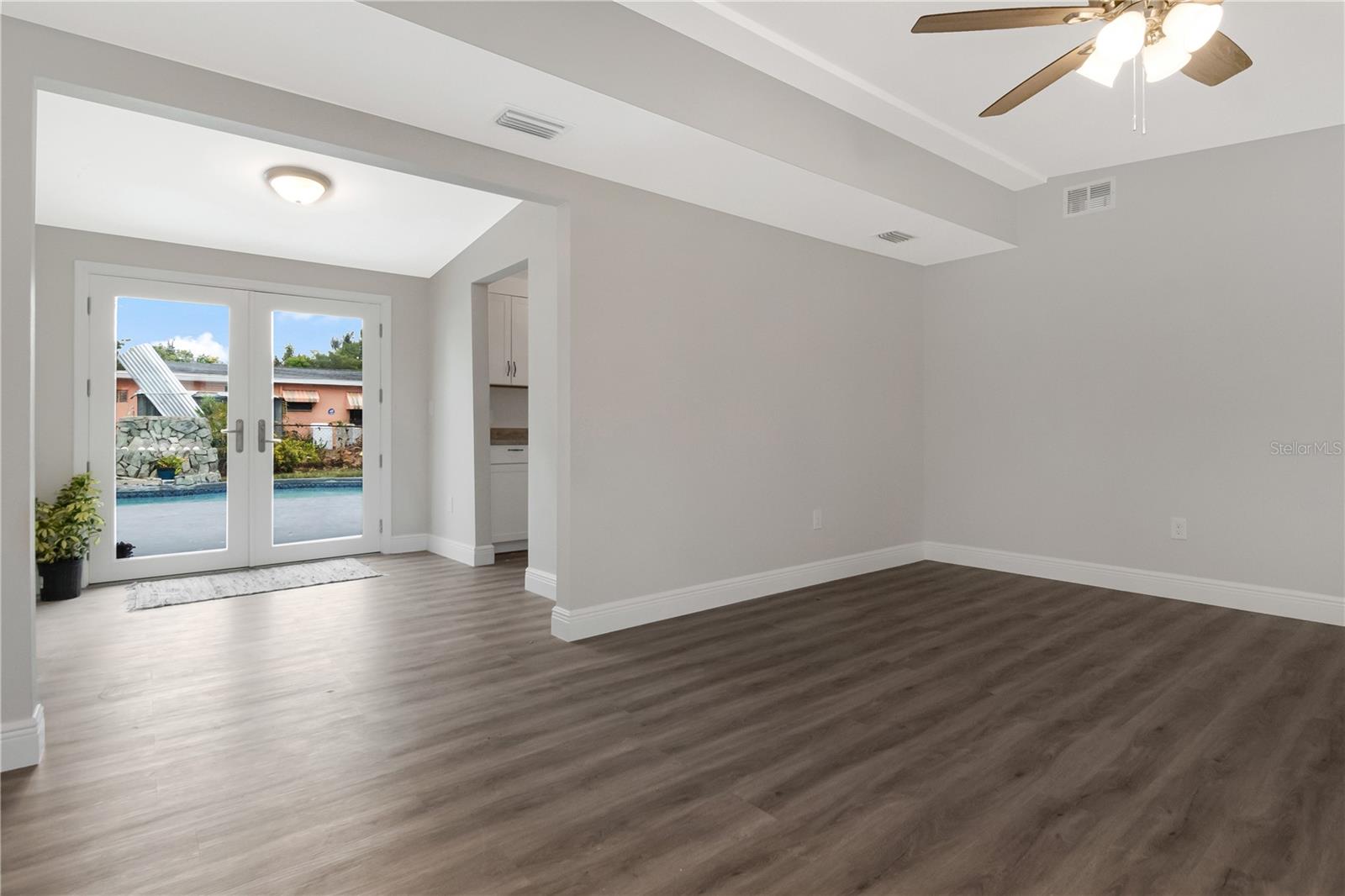 2216 E 109TH AVE — photo 3