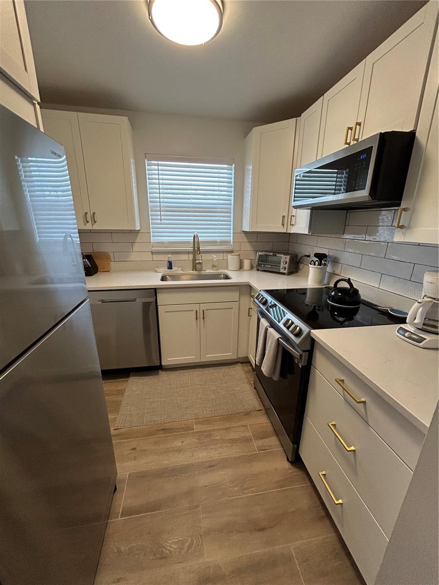 4480 IRONWOOD CIR #213A — photo 4