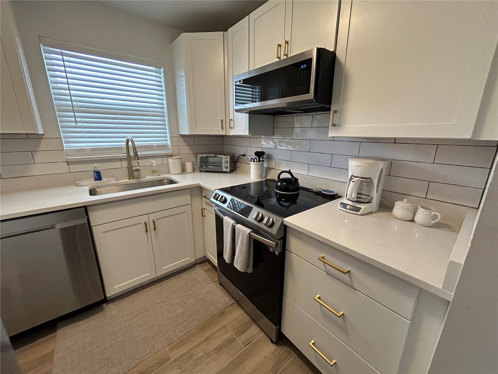 4480 IRONWOOD CIR #213A — photo 3