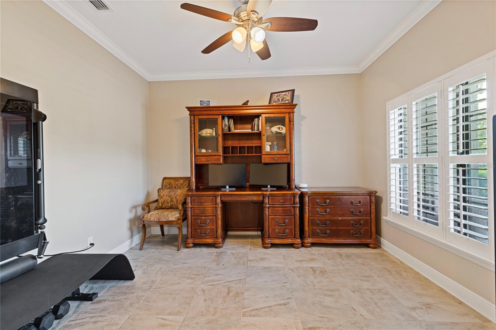 743 WELLINGTON CT — photo 18