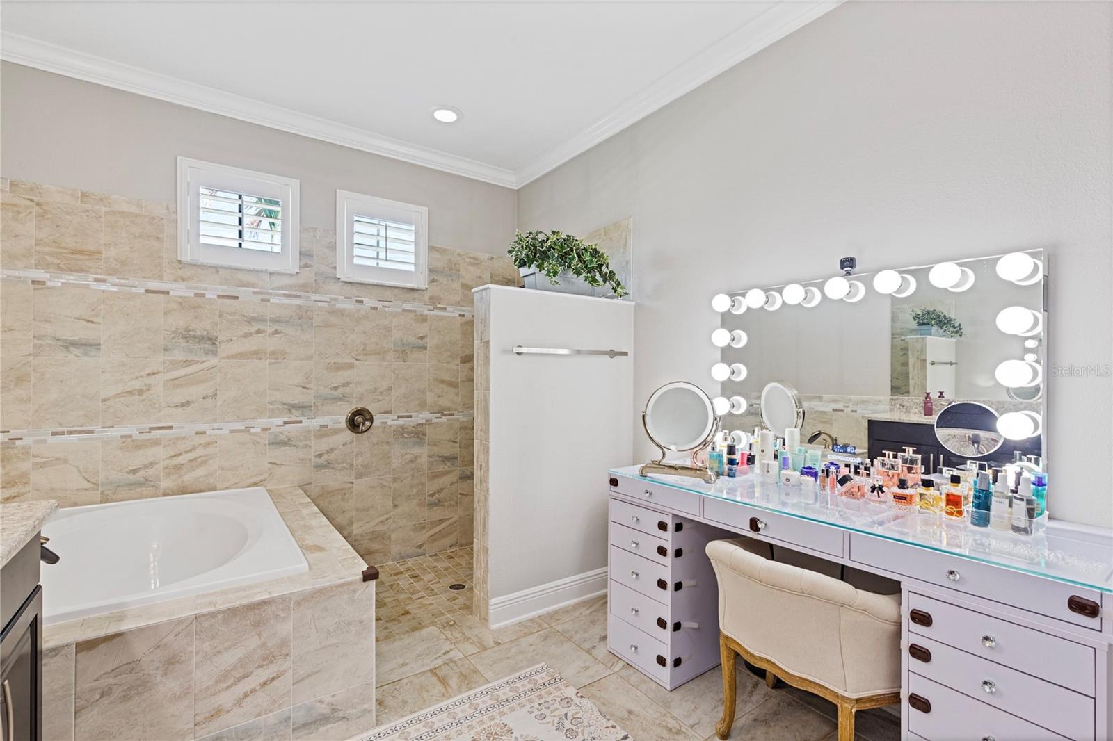 743 WELLINGTON CT — photo 37