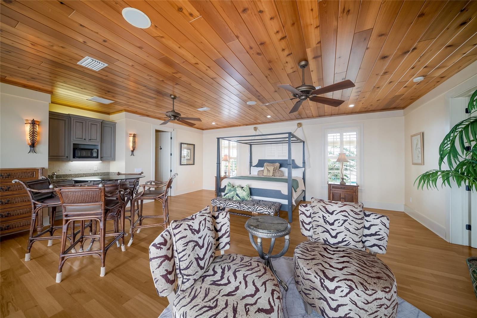 522 BAYVIEW DR — photo 61