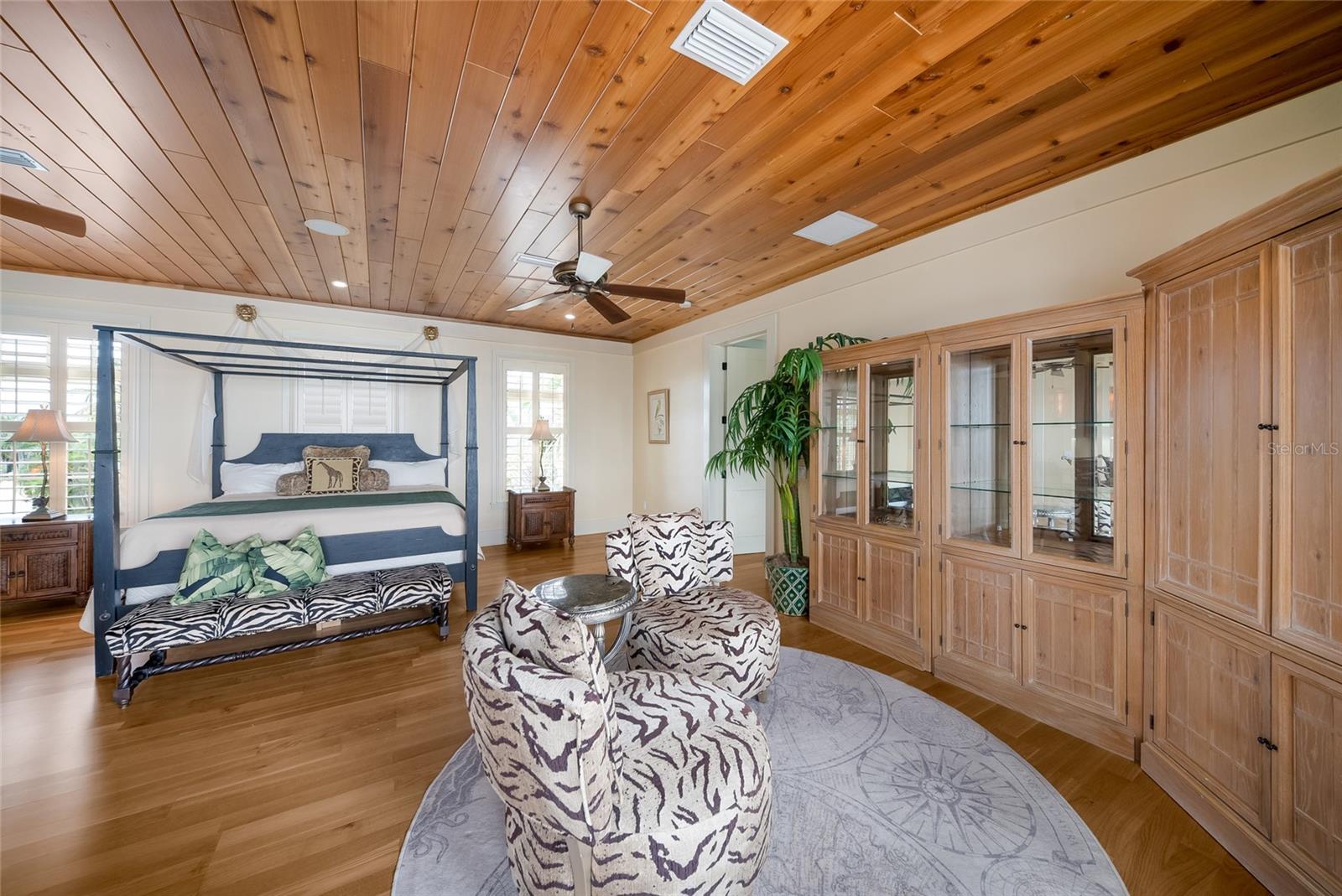 522 BAYVIEW DR — photo 60