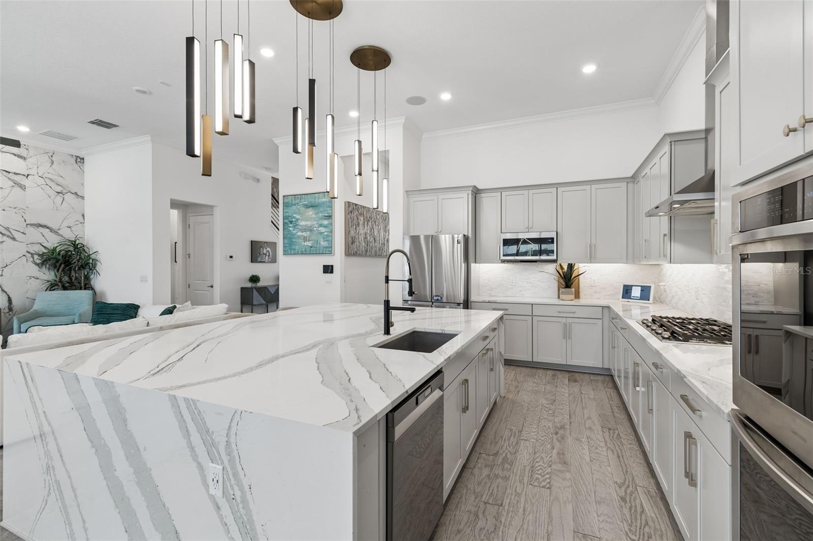 823 MANNS HARBOR DR — photo 15