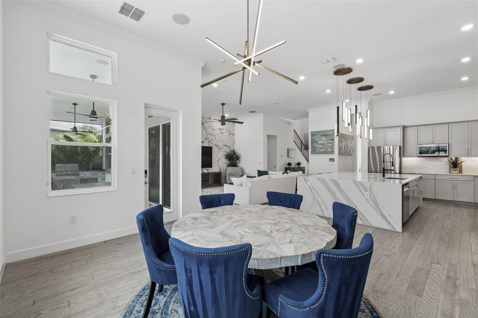 823 MANNS HARBOR DR — photo 18
