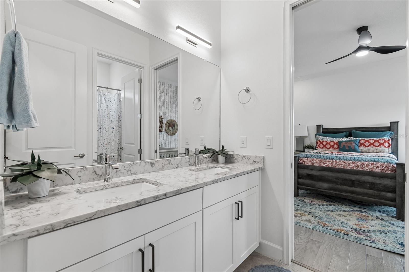 823 MANNS HARBOR DR — photo 40
