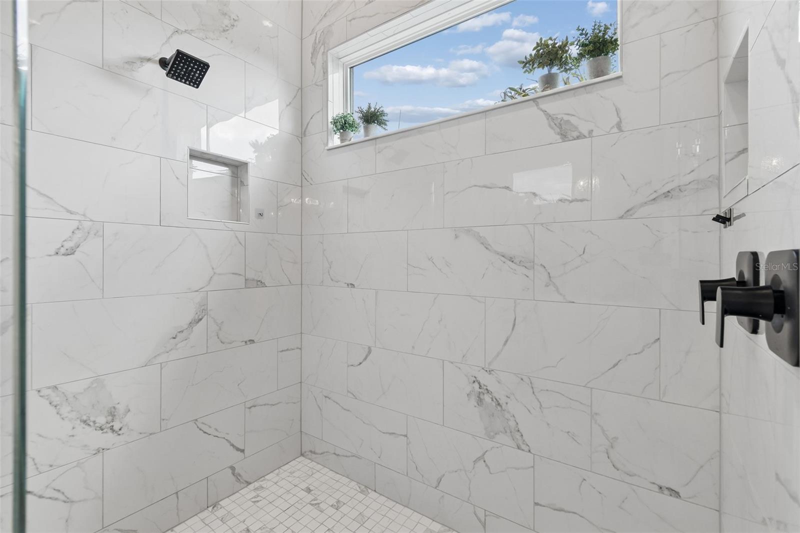 823 MANNS HARBOR DR — photo 21
