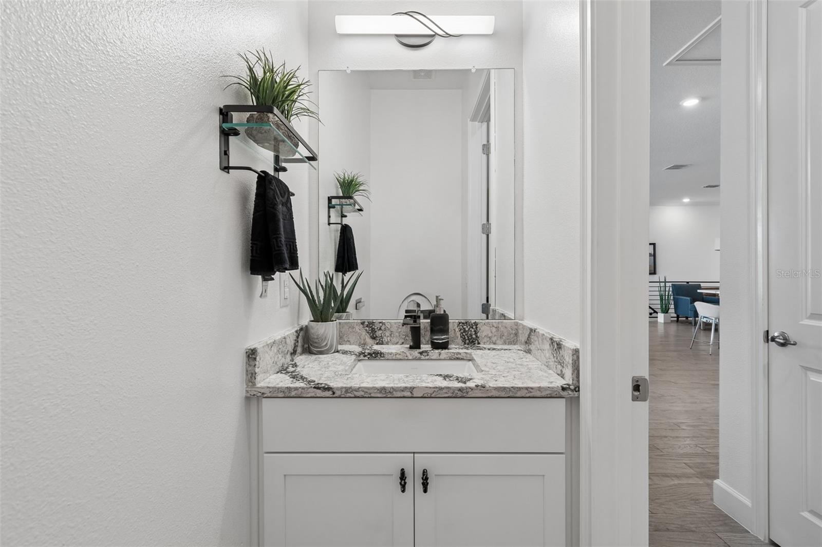 823 MANNS HARBOR DR — photo 37