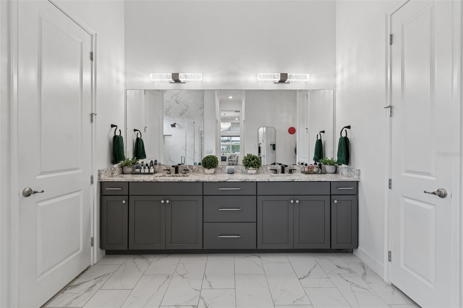 823 MANNS HARBOR DR — photo 20