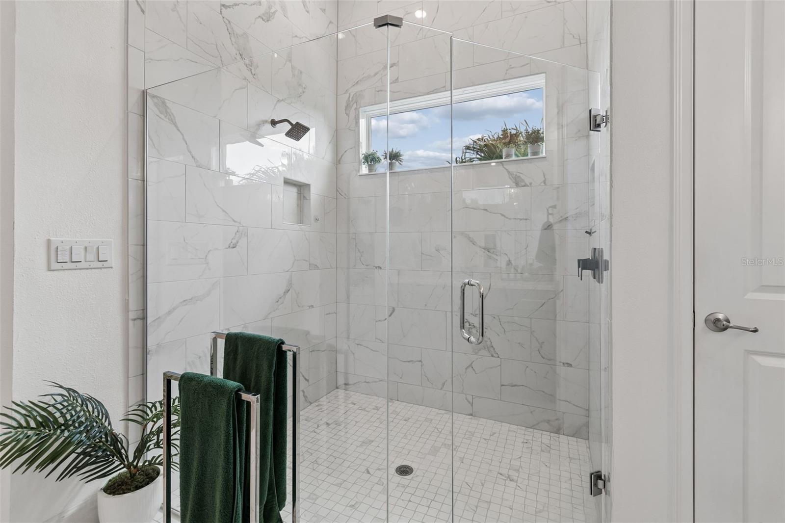 823 MANNS HARBOR DR — photo 9