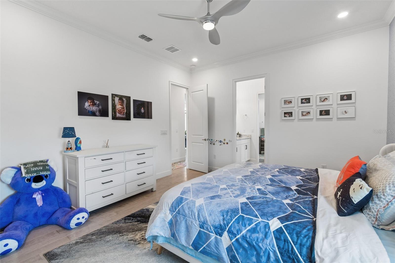 823 MANNS HARBOR DR — photo 43