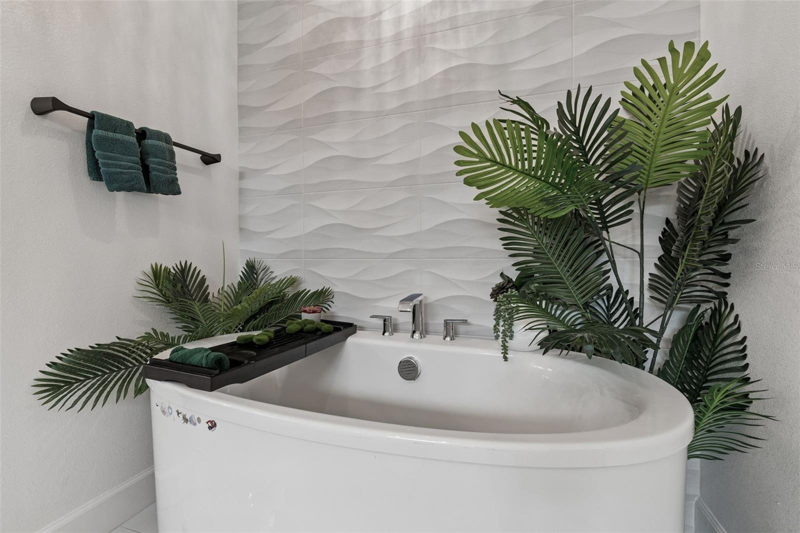 823 MANNS HARBOR DR — photo 22