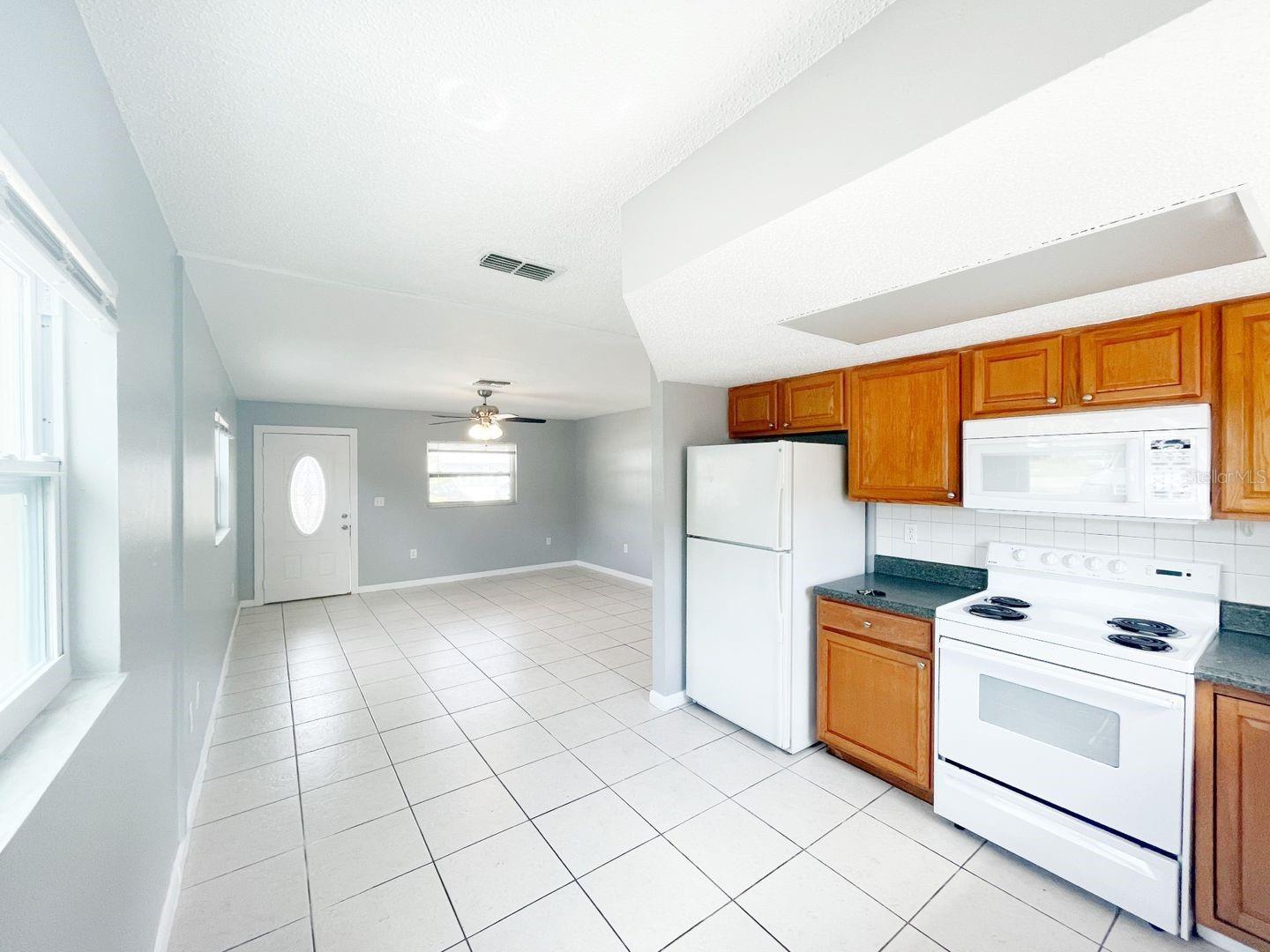 1551 SWORDBILL DR — photo 4
