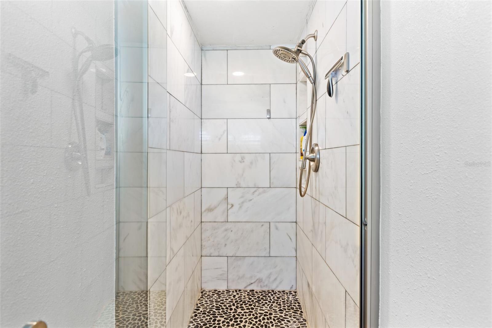6701 LEEWARD ISLE WAY — photo 10