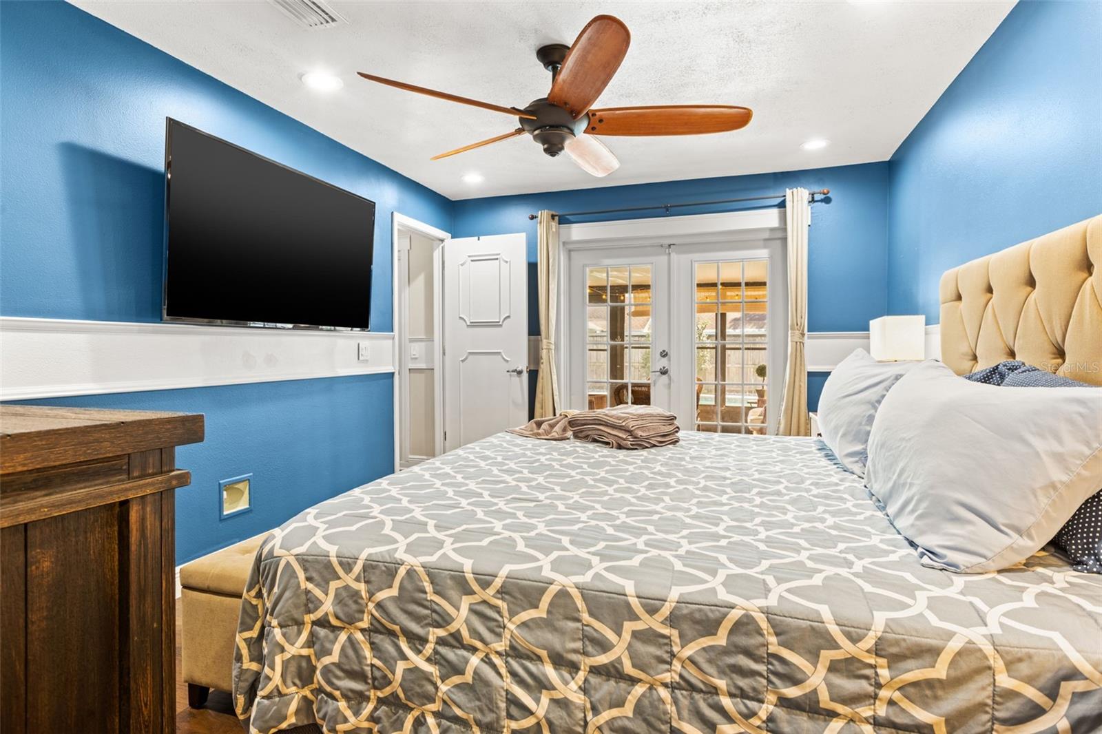 6701 LEEWARD ISLE WAY — photo 8