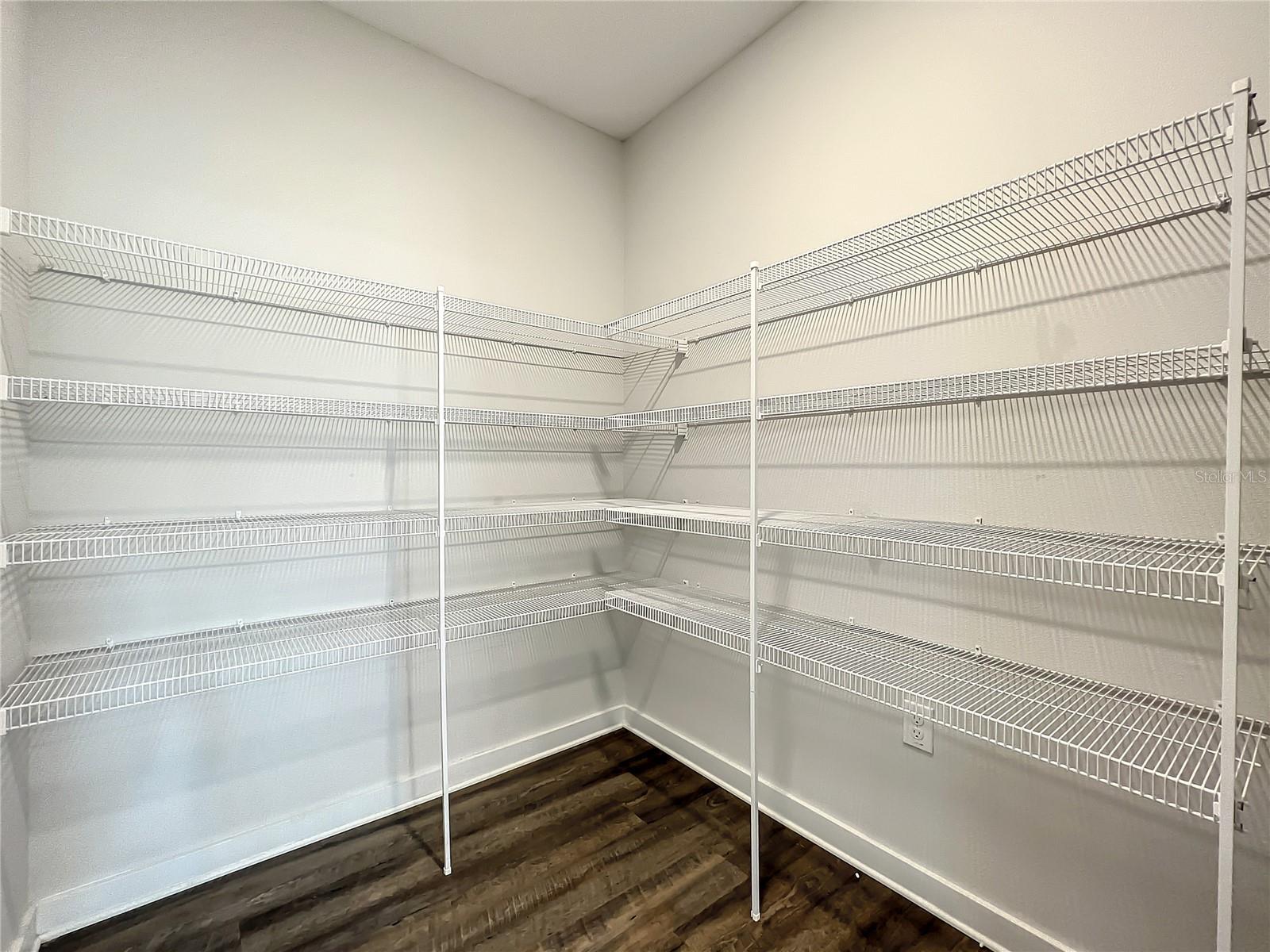 3715 W WISCONSIN AVE #3 — photo 35
