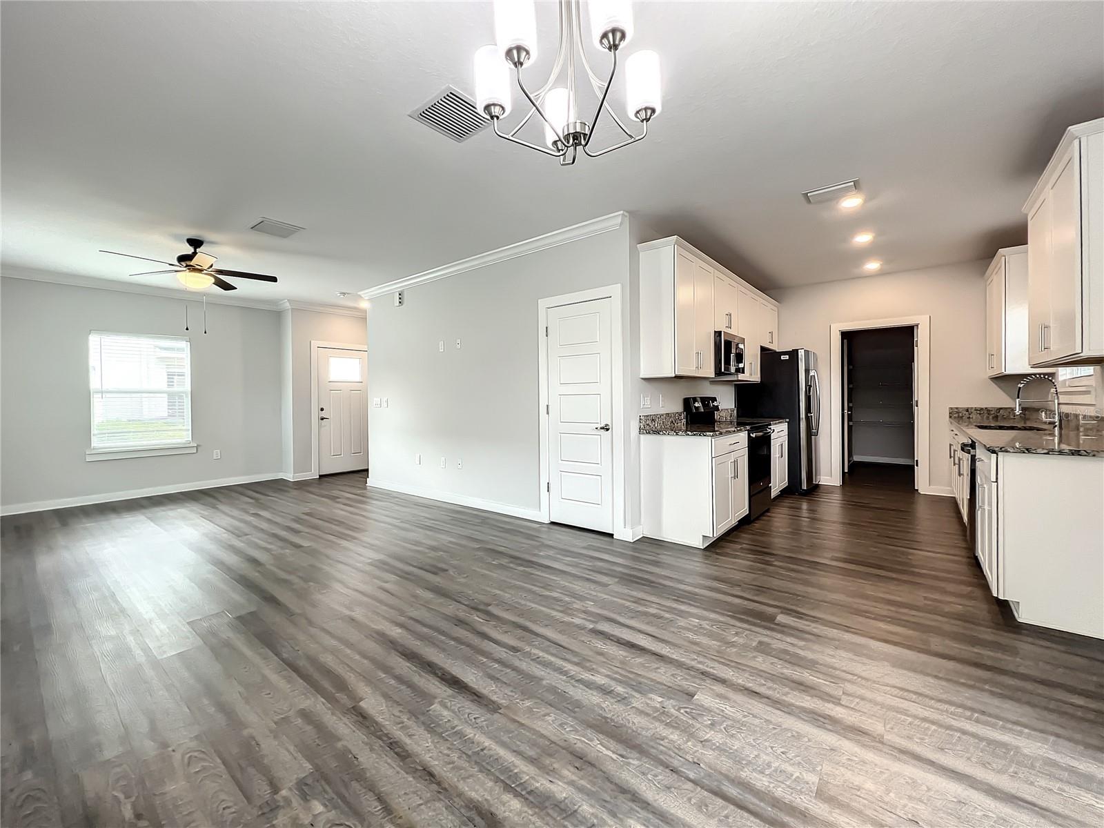 3715 W WISCONSIN AVE #3 — photo 8