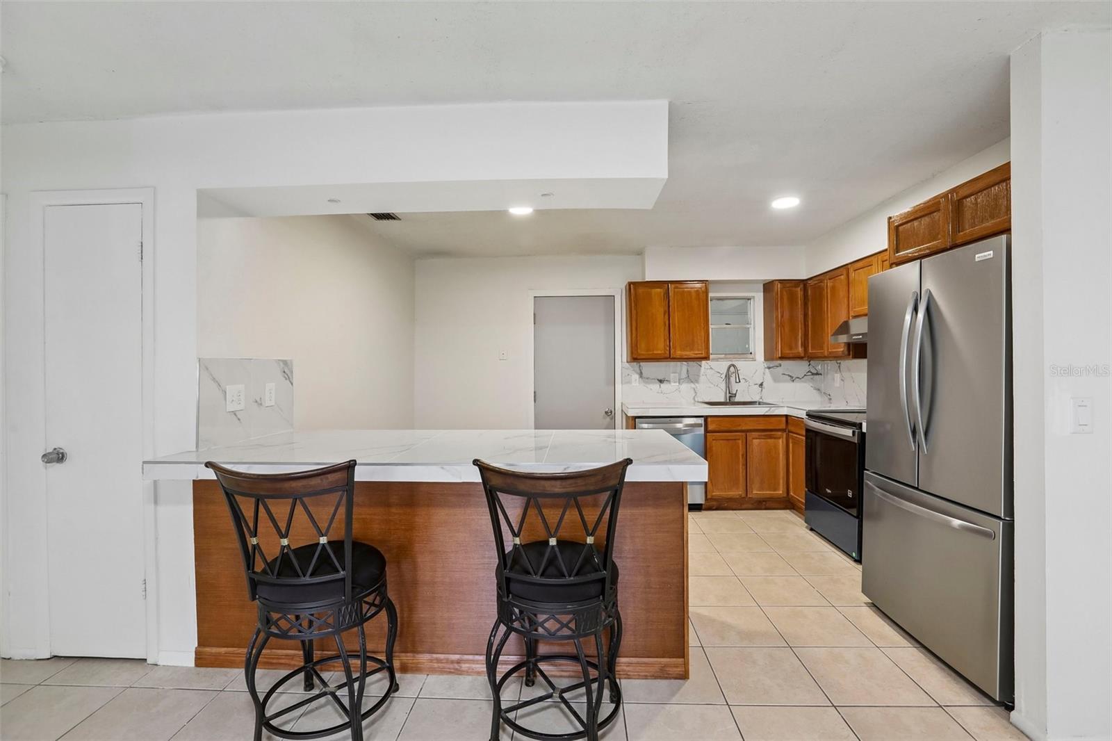 15134 VERONA AVE — photo 5