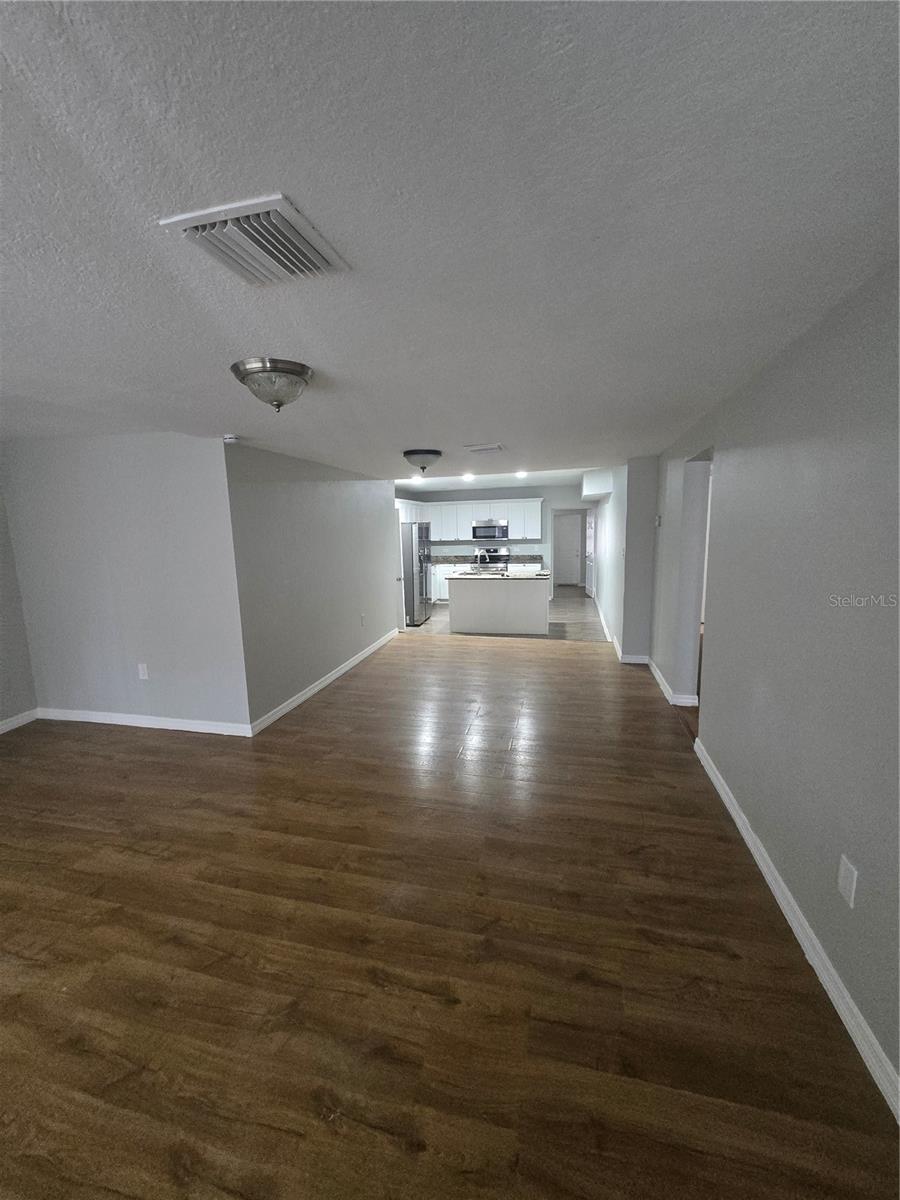 3905 E OSBORNE AVE — photo 5