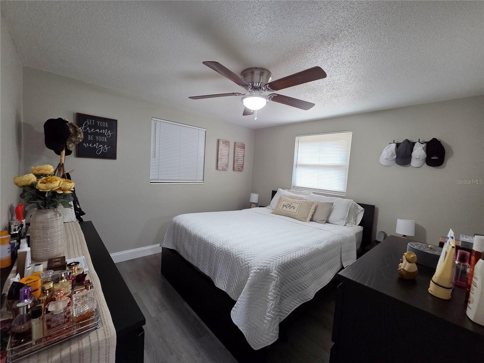 4834 GASLIGHT AVE — photo 13