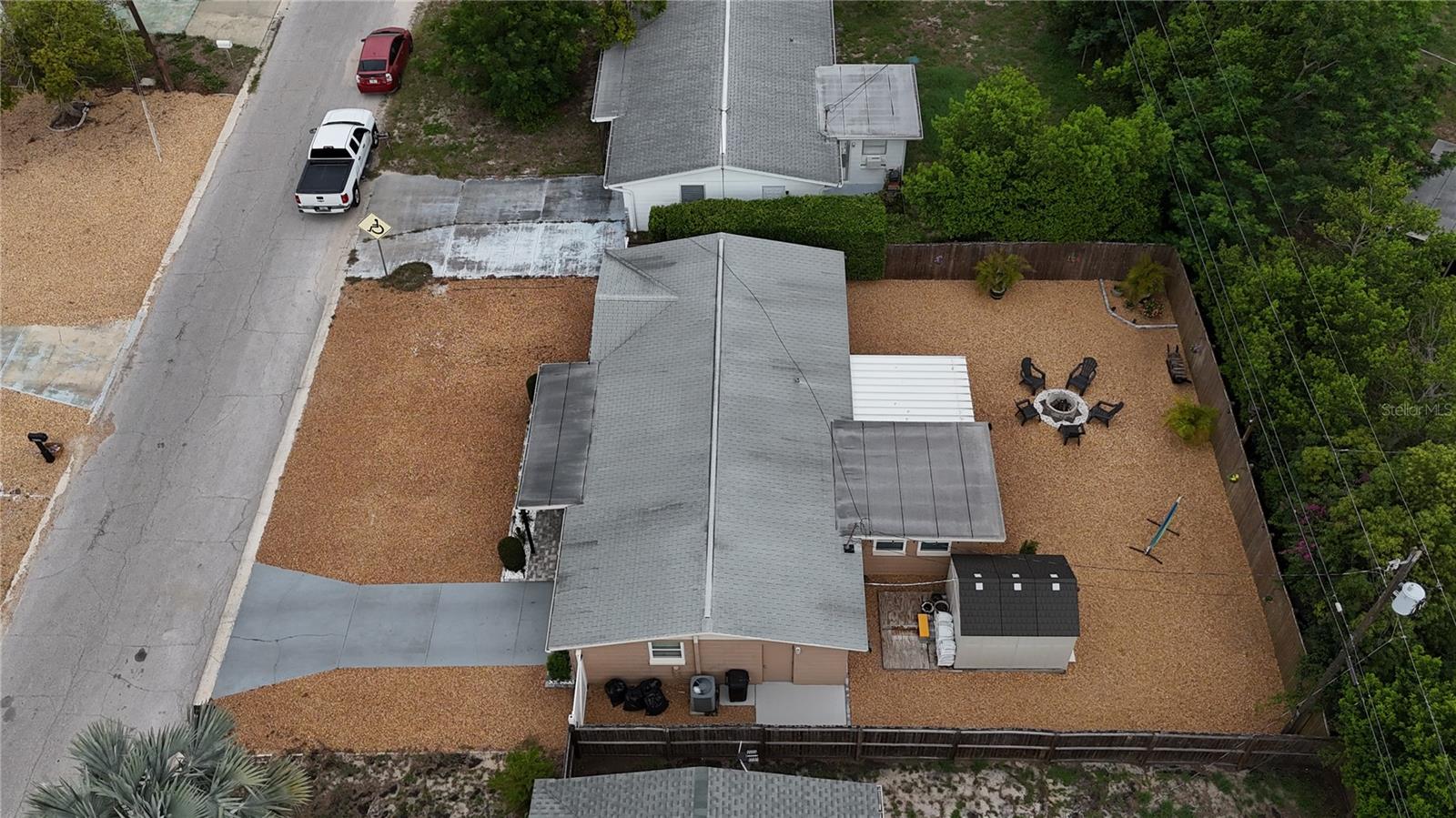 4834 GASLIGHT AVE — photo 32
