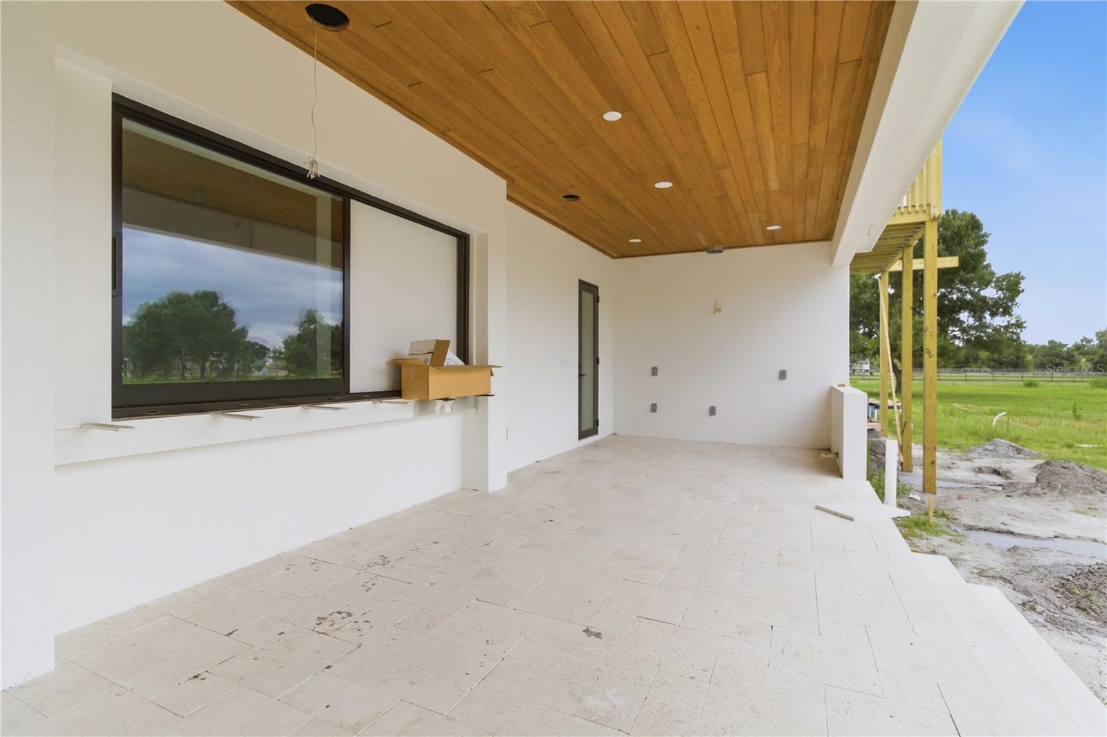 639 OAKFORD RD — photo 17
