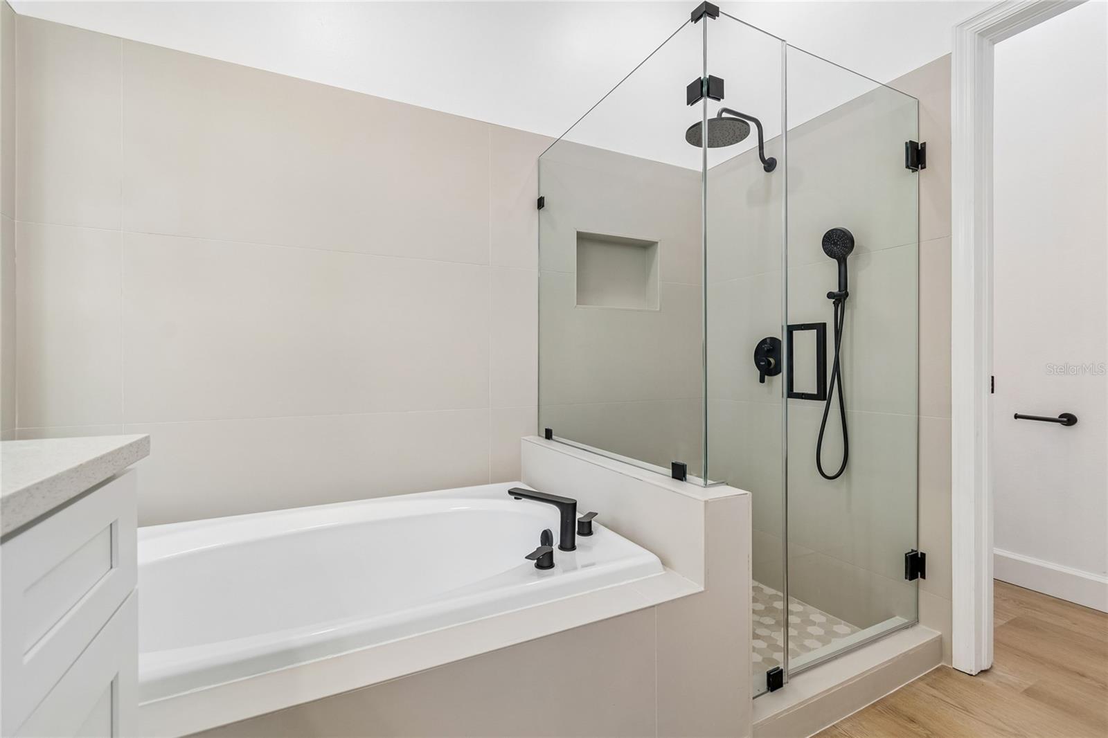 3041 BEAVER POND TRL — photo 40