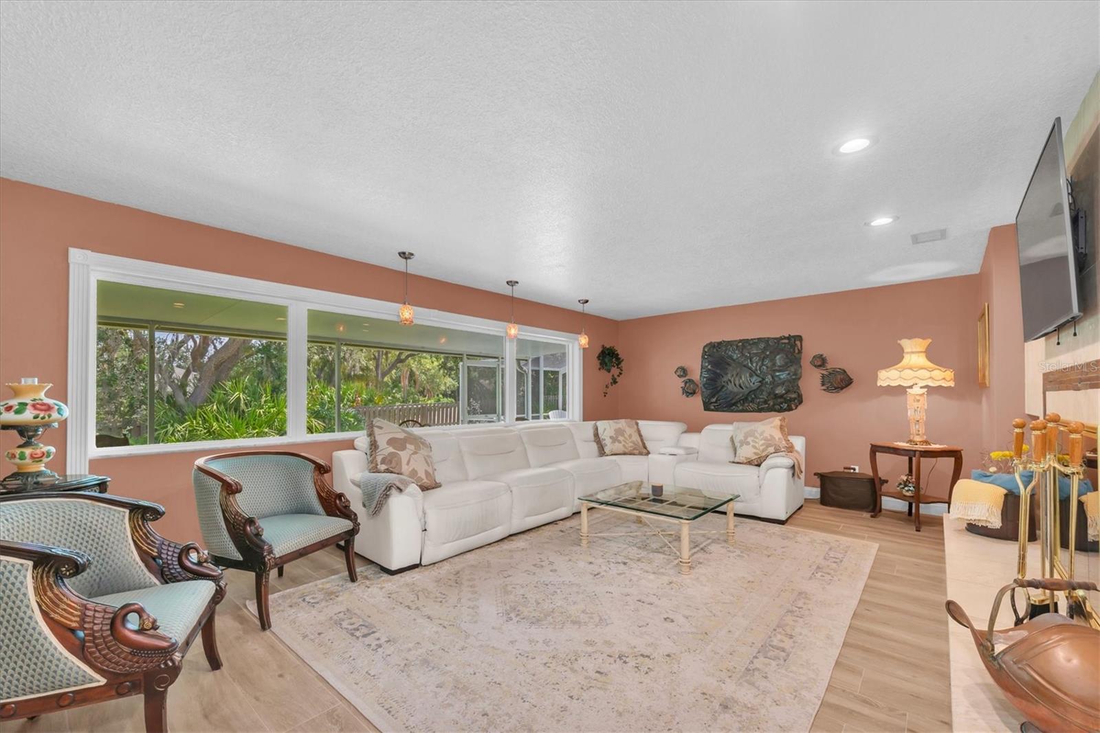 1350 FAIRWAY DR — photo 12