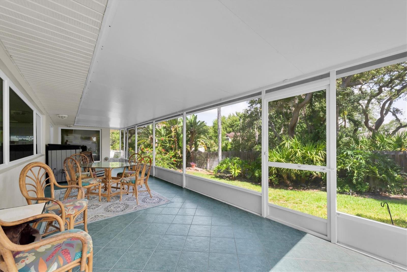 1350 FAIRWAY DR — photo 46