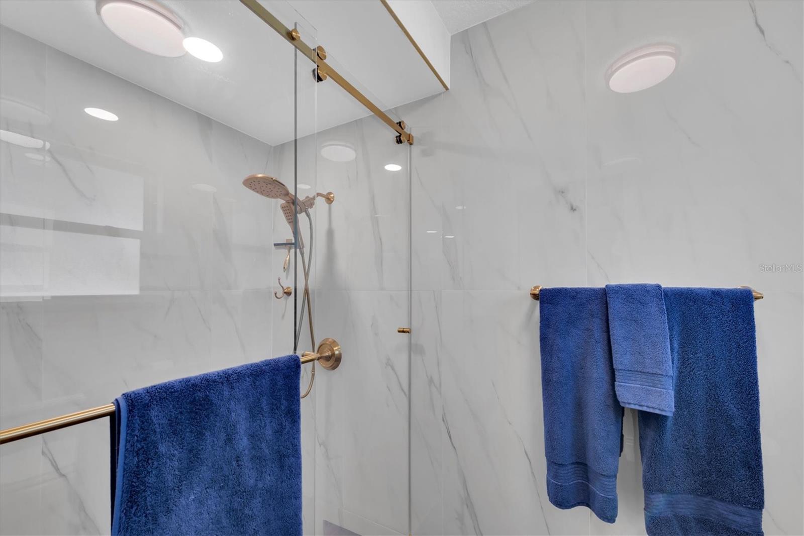1350 FAIRWAY DR — photo 24