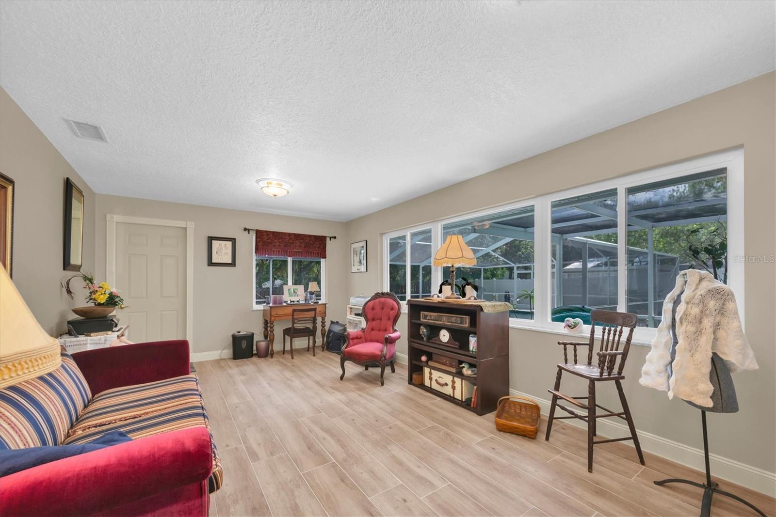 1350 FAIRWAY DR — photo 39