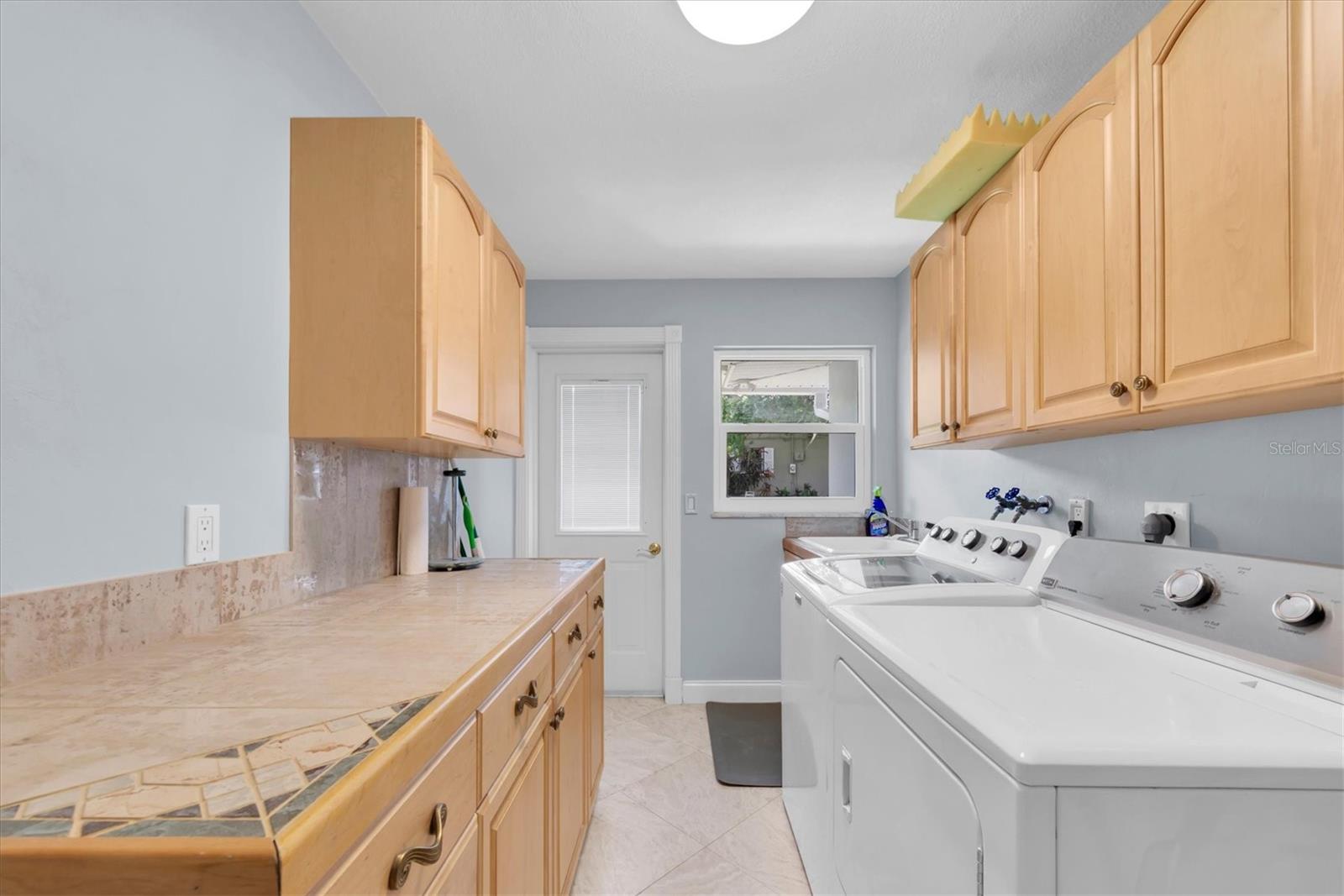 1350 FAIRWAY DR — photo 41