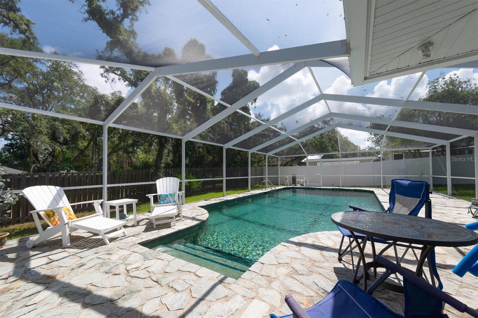 1350 FAIRWAY DR — photo 14