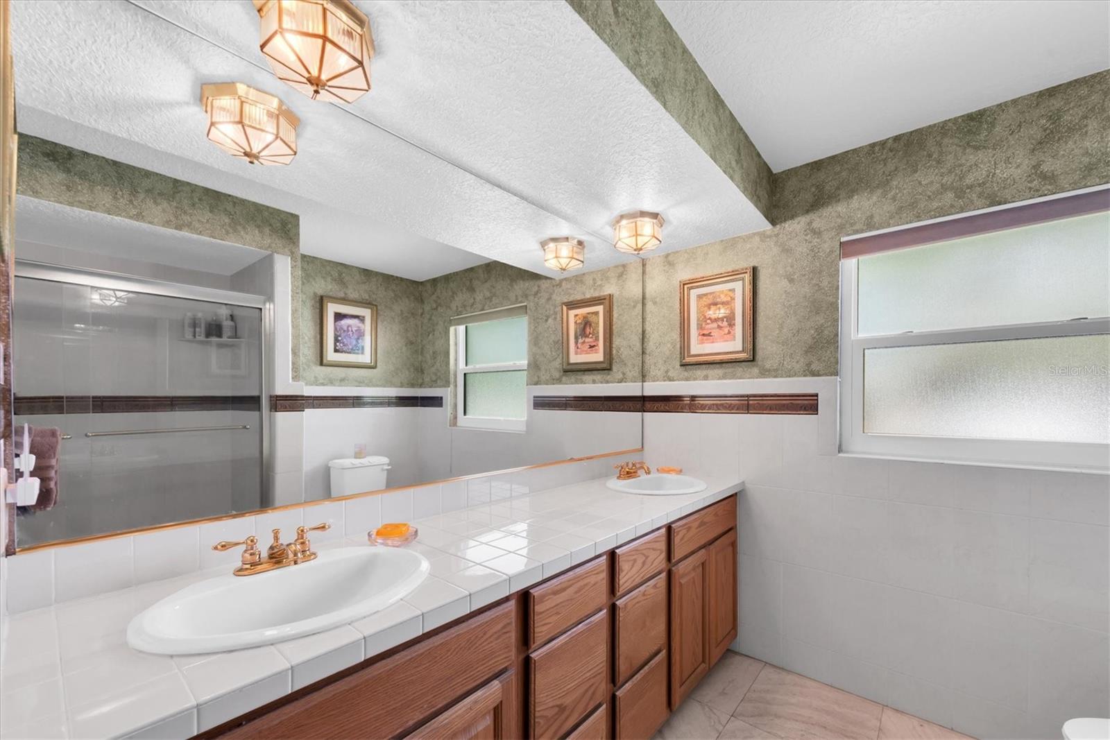 1350 FAIRWAY DR — photo 31