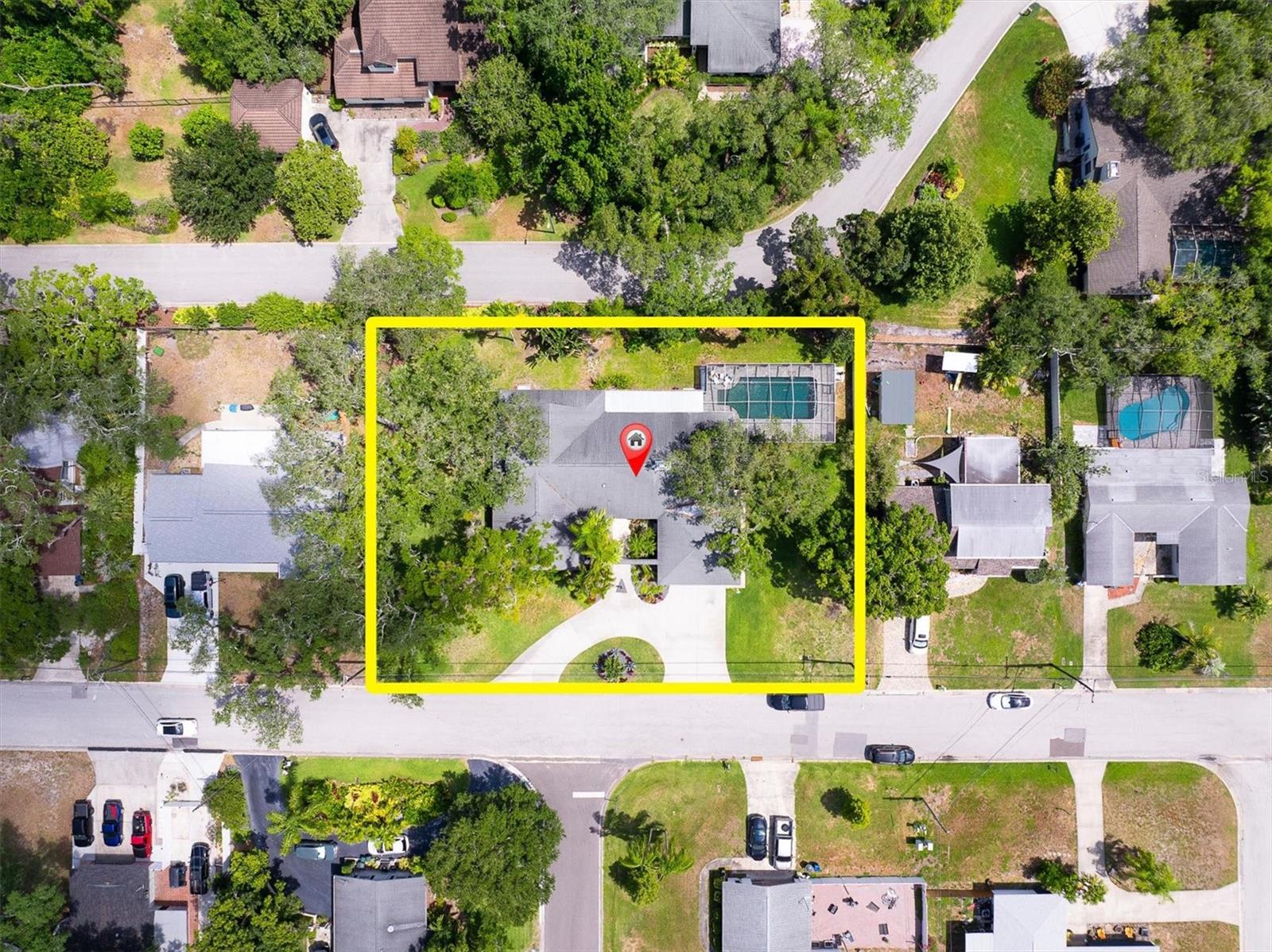 1350 FAIRWAY DR — photo 2
