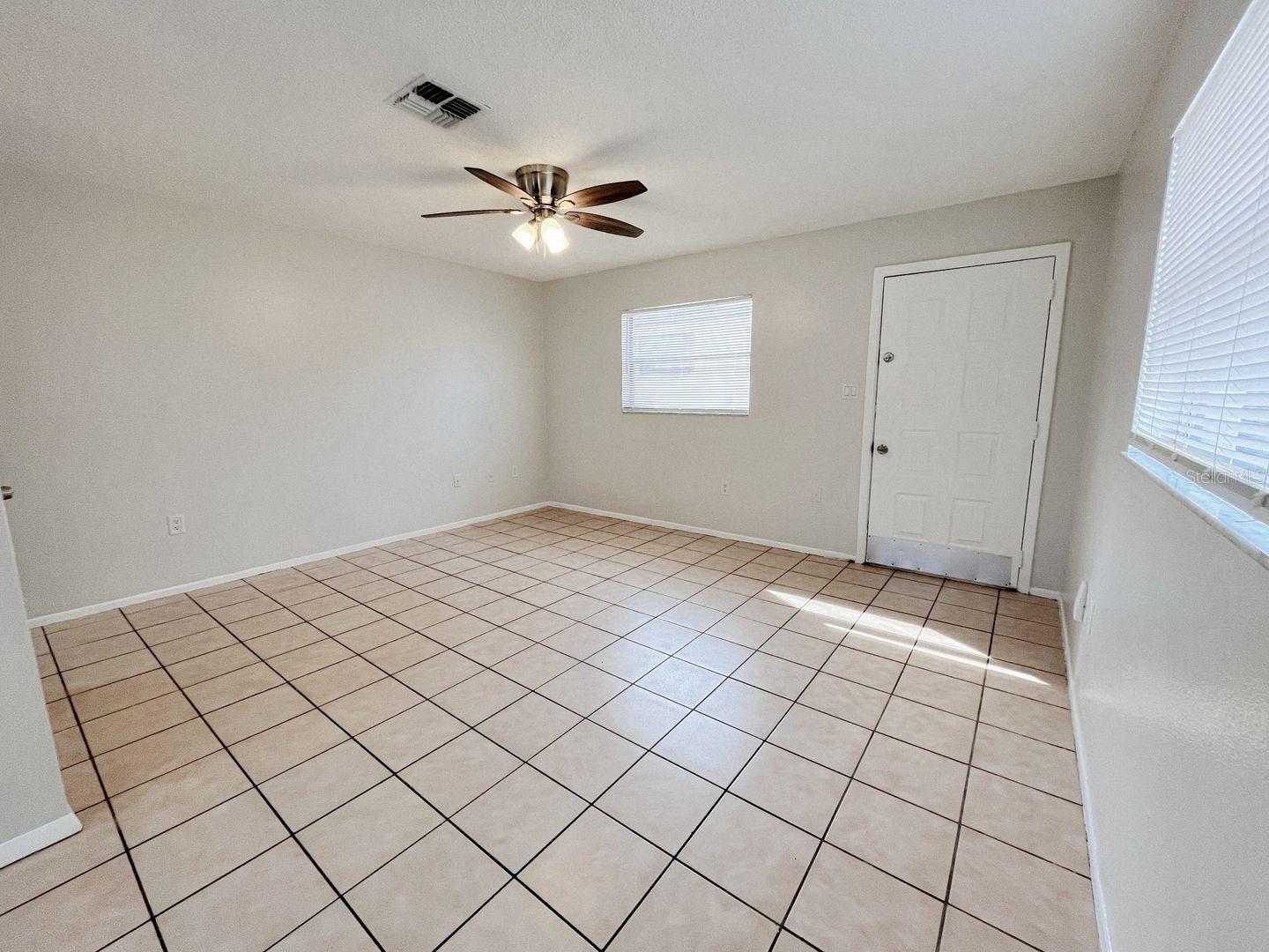 5723 SILVER SPUR DR — photo 9