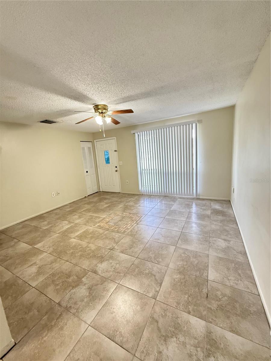 7441 CARMEL AVE — photo 9