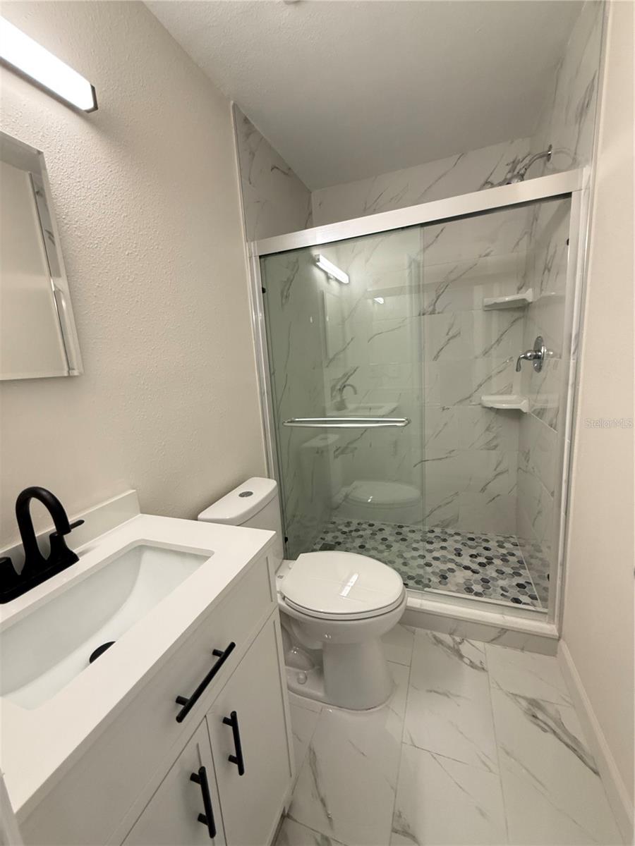 7441 CARMEL AVE — photo 4