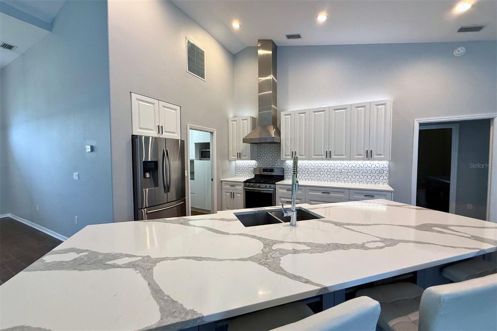 4824 HANGING MOSS LN — photo 17