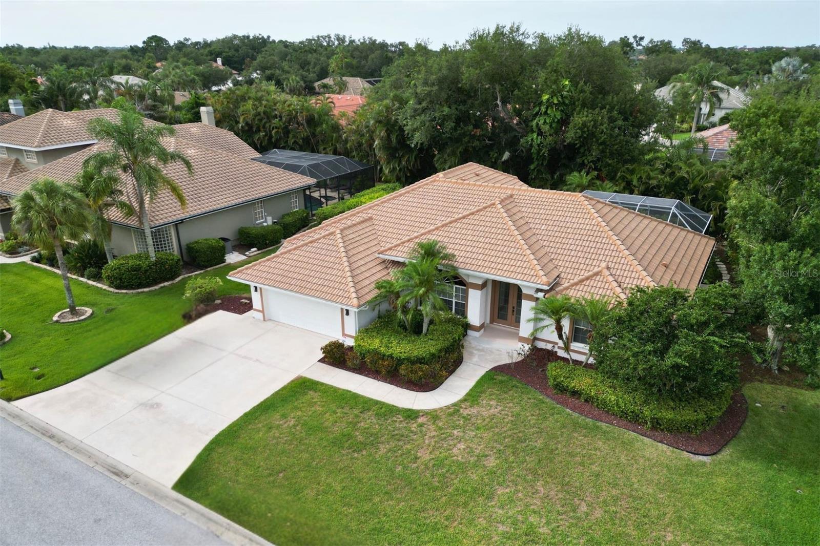 4824 HANGING MOSS LN — photo 2