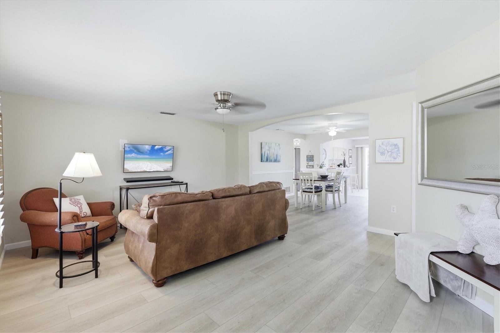 24 OAKWOOD DR N #24 — photo 11