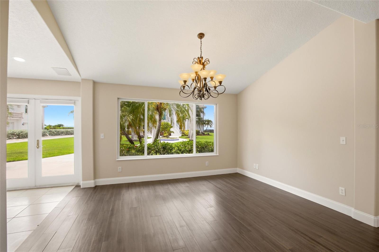 7524 WESTMORELAND DR — photo 78