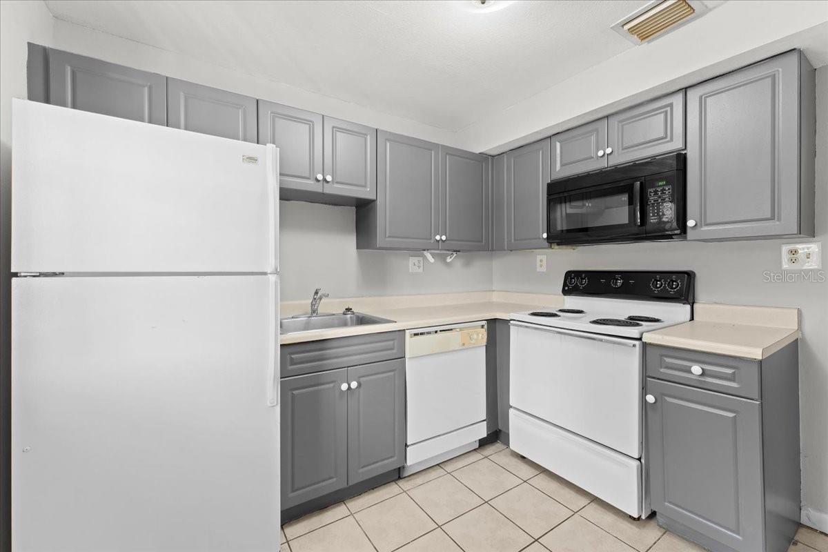 12407 OAK CEDAR PL #202 — photo 8