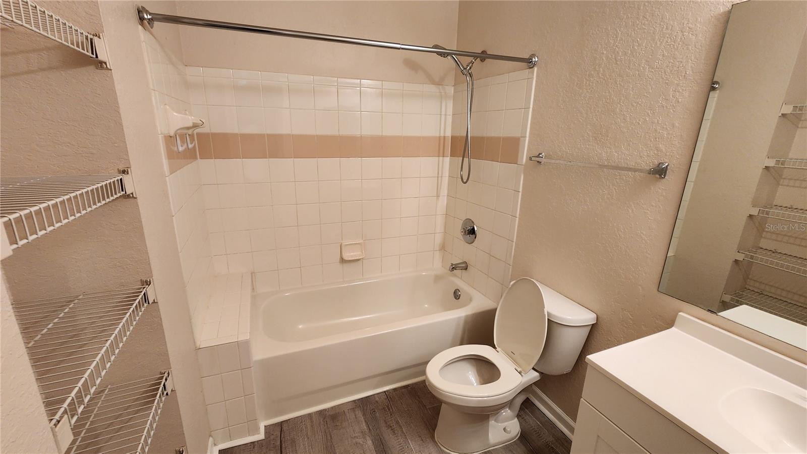 17101 CARRINGTON PARK DR #421 — photo 12
