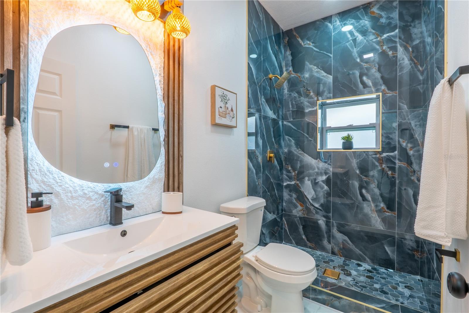 8408 N SEMINOLE AVE — photo 15