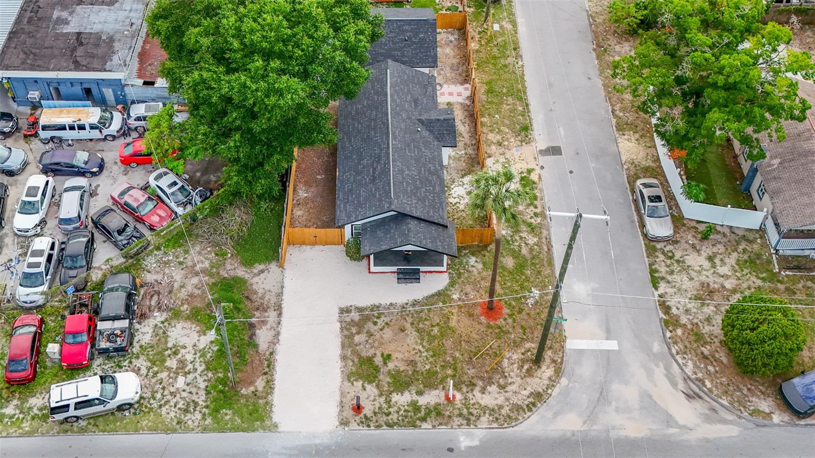8408 N SEMINOLE AVE — photo 41