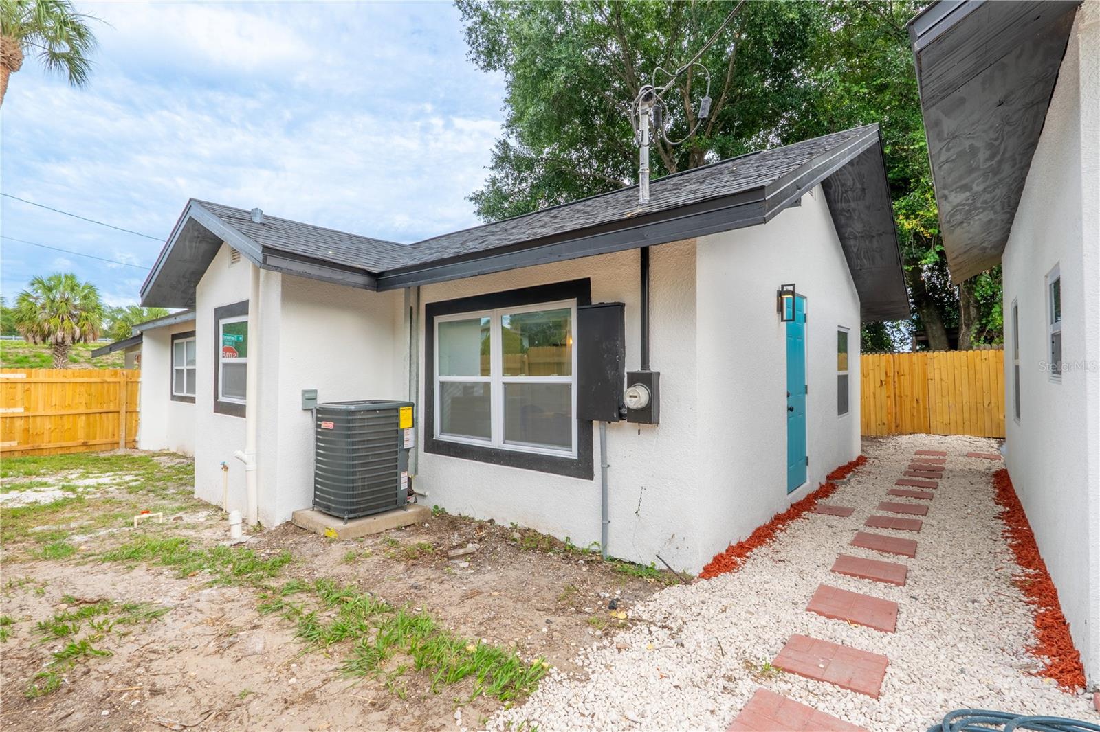 8408 N SEMINOLE AVE — photo 27