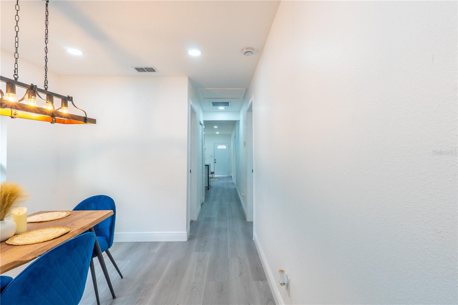 8408 N SEMINOLE AVE — photo 12