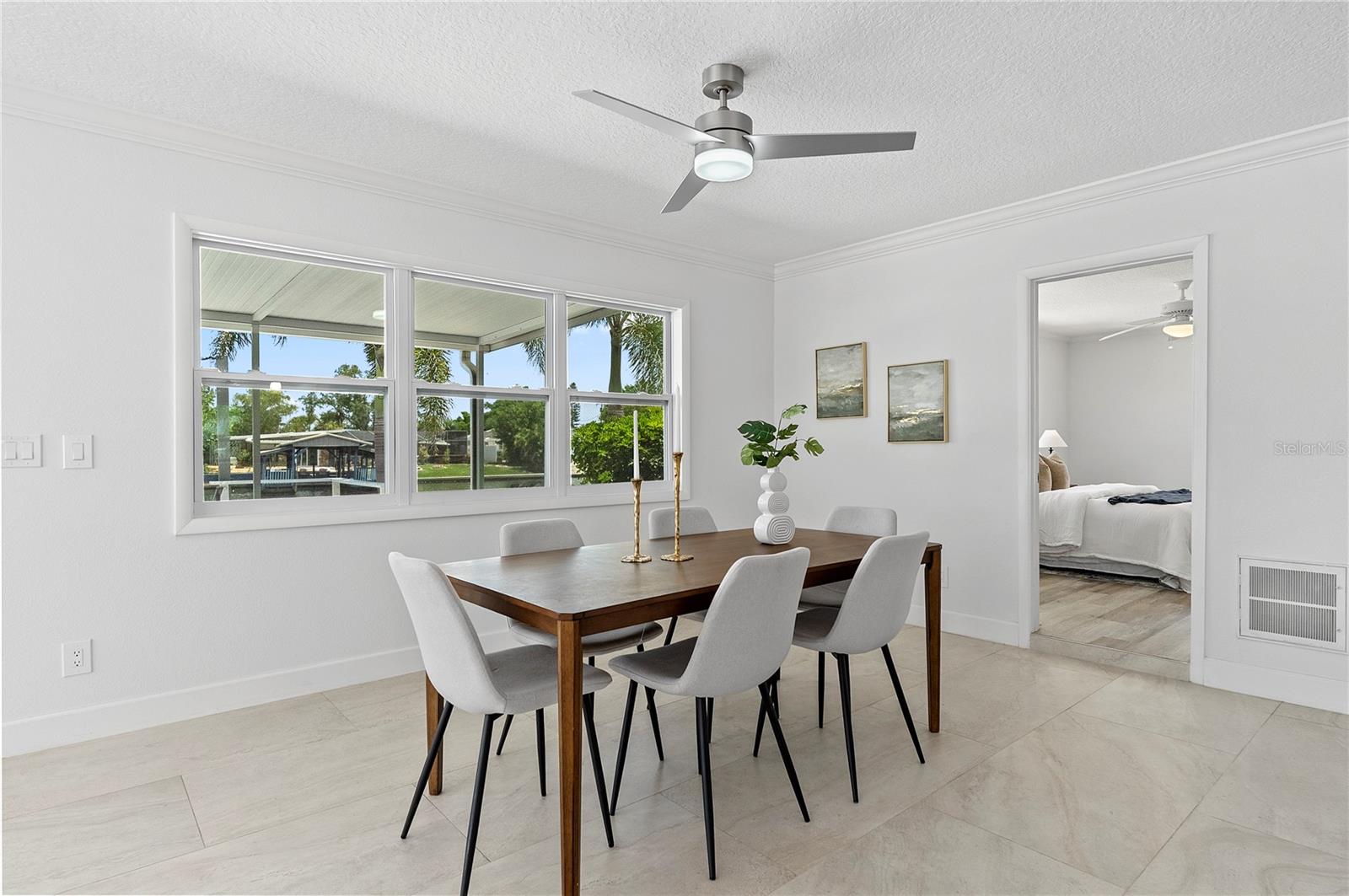 805 LEISEY CIR — photo 15