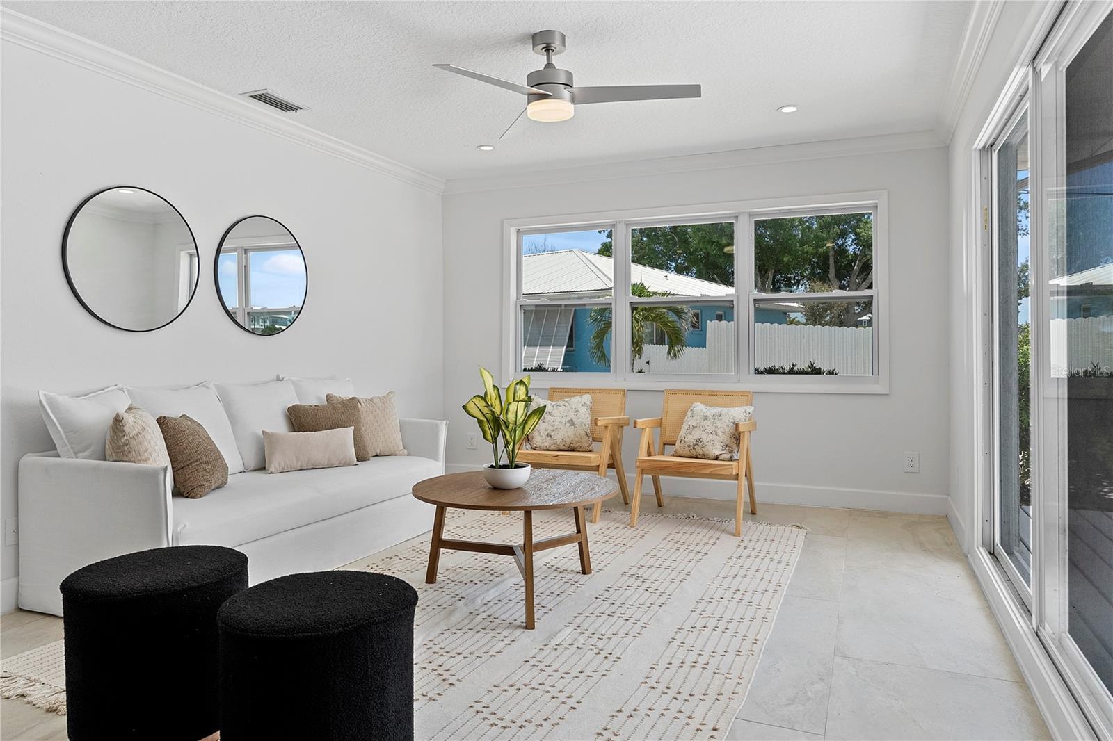 805 LEISEY CIR — photo 17